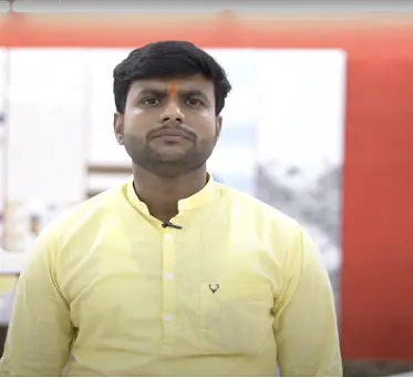 
ராகுல் மிஸ்ரா
